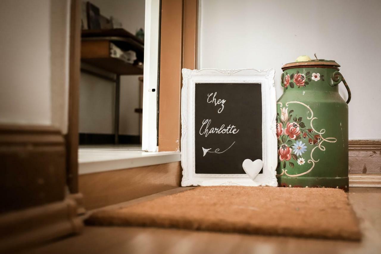 Chez Charlotte Place Haslinger Appartement *