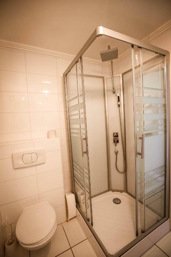 Chez Charlotte Place Haslinger